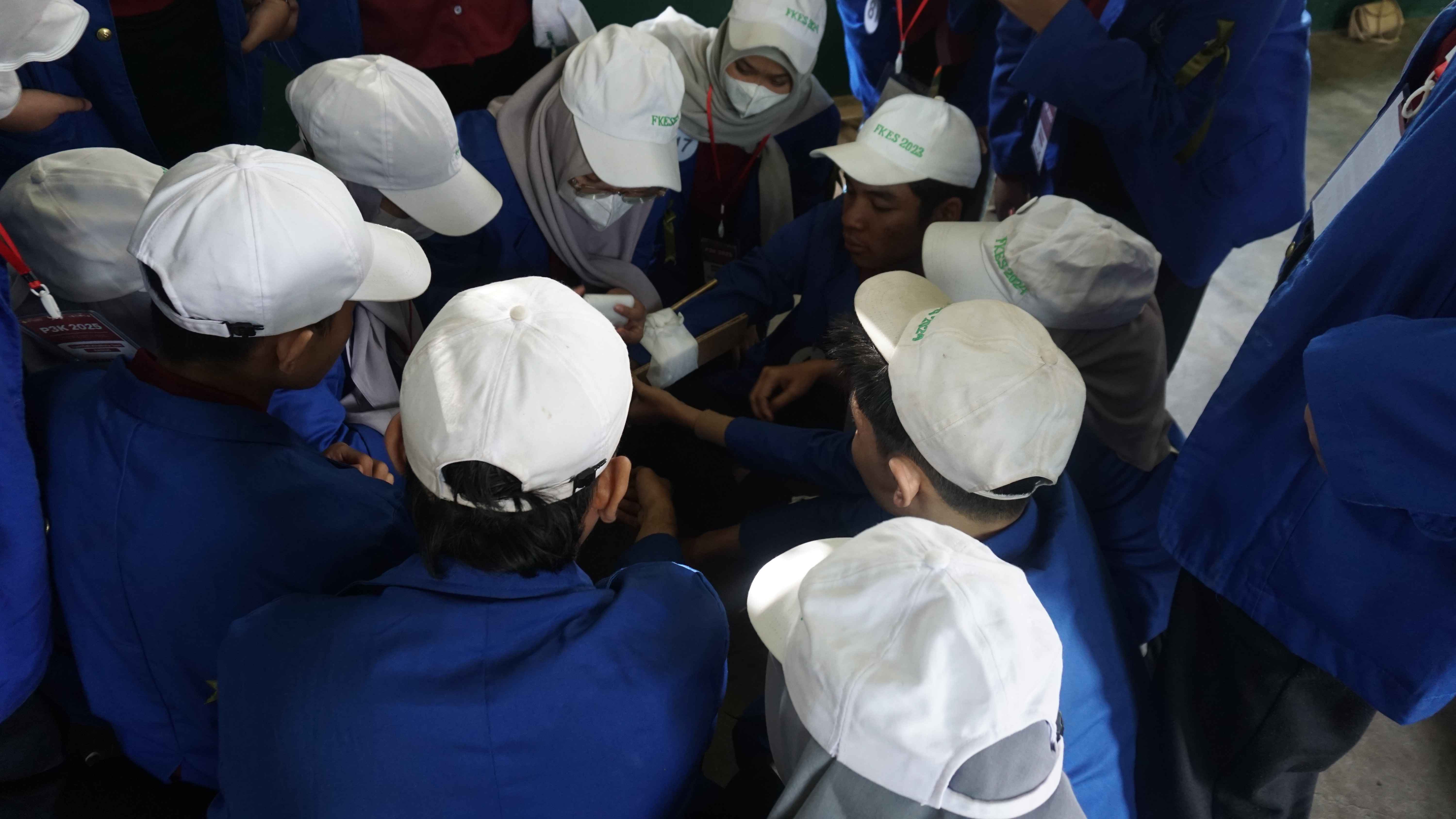 Praktik Lapangan Babak 4